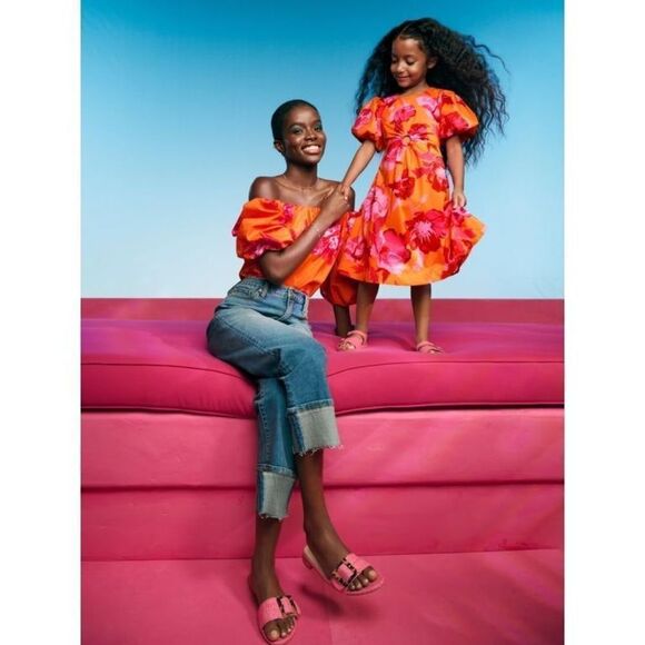 Scoop off the shoulder floral top‎ - Picture 1 of 5